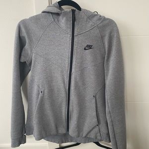 Nike women’s jacket